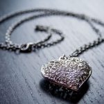 Gedenksieraden met de vingerafdruk van een overleden dierbare